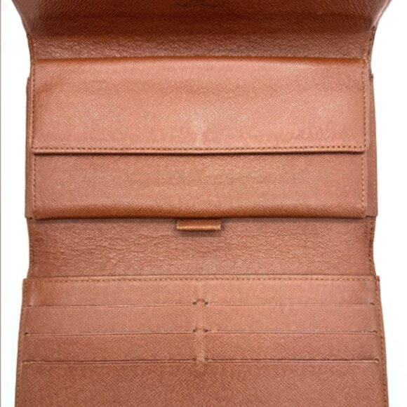 Louis Vuitton Monogram Sarah Wallet - Picture 2 of 3